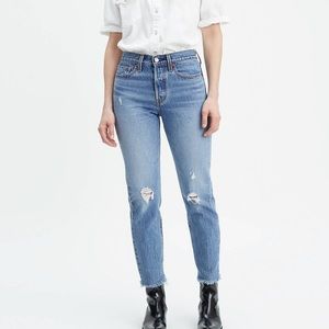 🆕 Levi’s Wedgie Fit!! Wardrobe must have